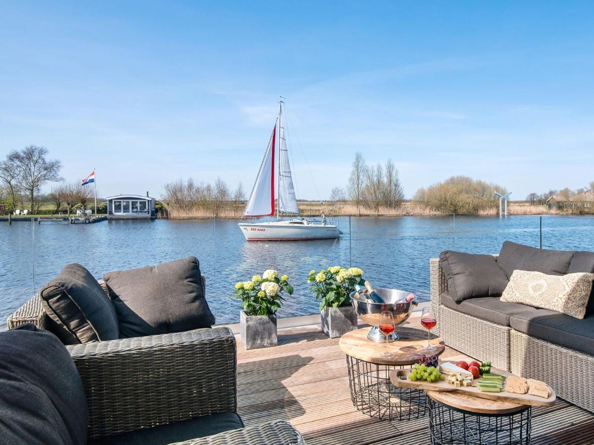 Very Spacious 8-Person Holiday Home In Friesland With Three Bedrooms De Veenhoop Dış mekan fotoğraf